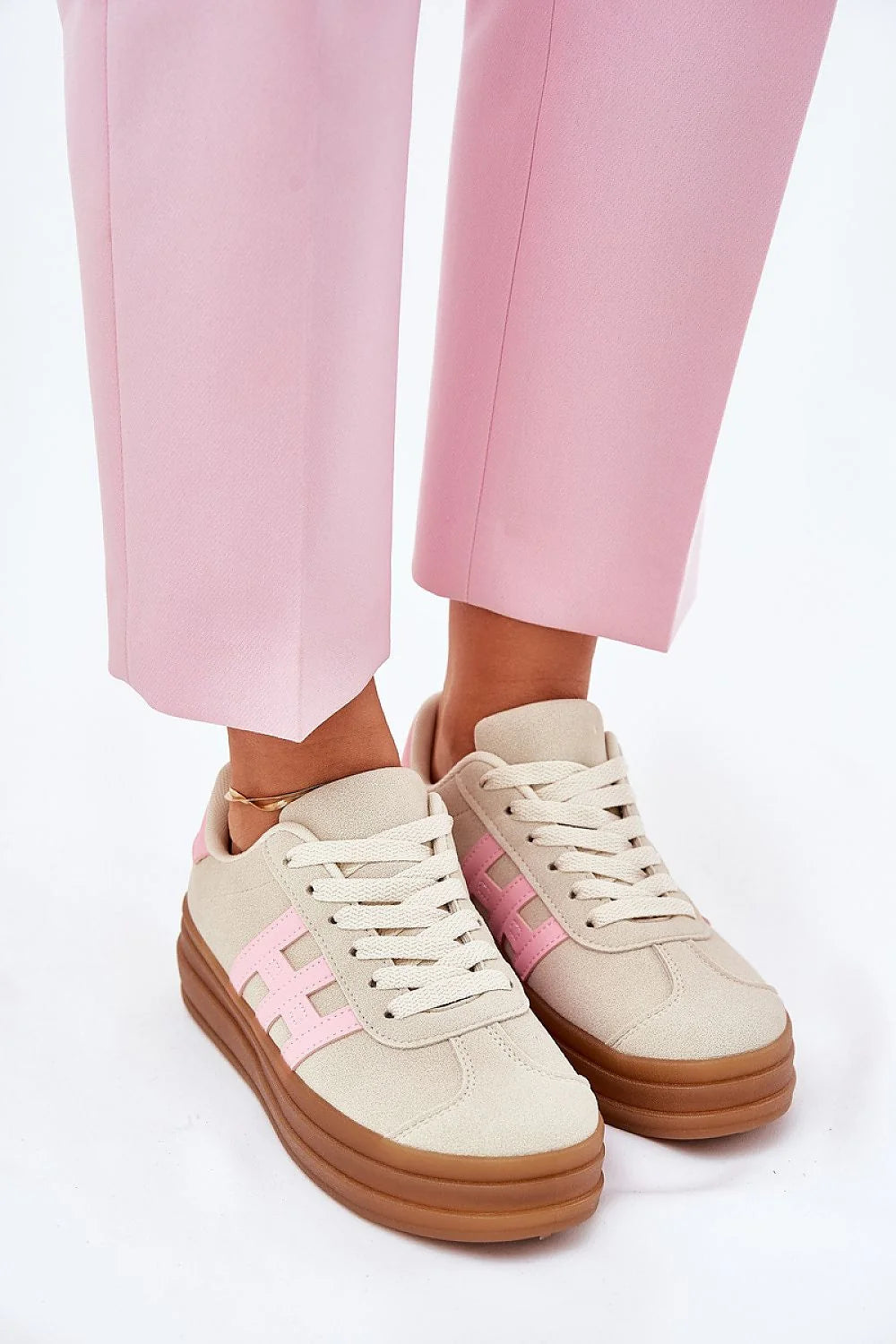 Chaussures de sport Step in style baskets femmes style moderne beige rose pâle cuir suédé écologique confort quotidien