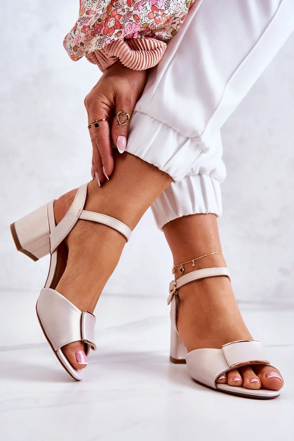 Sandales femmes ouvertesorte bride ajustable boucle métallique talon bloc 5-7 cm cuir artificiel intérieur cuir doux travail réunion rendez-vous
