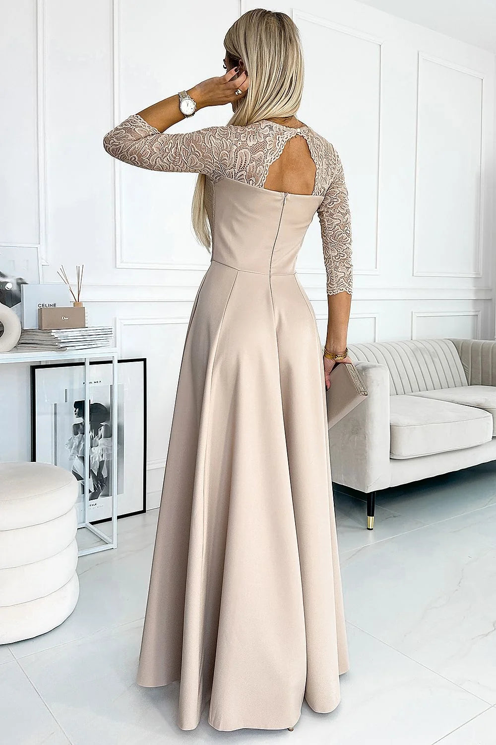 robe longue dentelle beige nude manches troisquarts décolleté coeur fente haute jupe fluide taille marquée satinée romantique élégante Numoco cérémonie