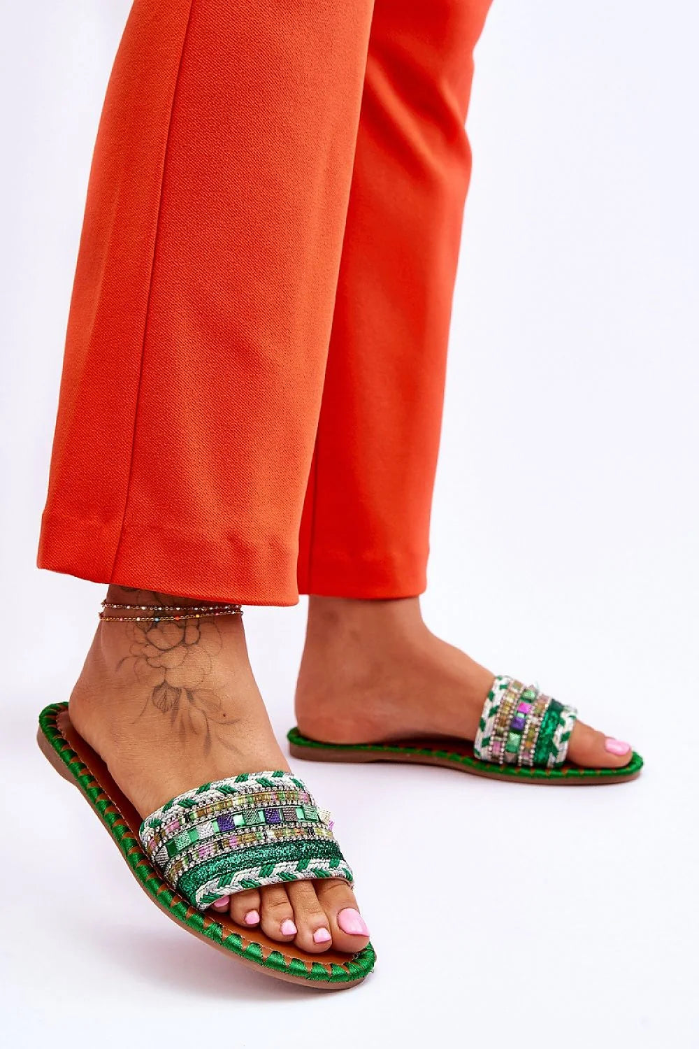 Sandales en tissu et plastique ornées de perles et broderies multicolores pour femmes, style bohème chic, tige décorée, semelle antidérapante