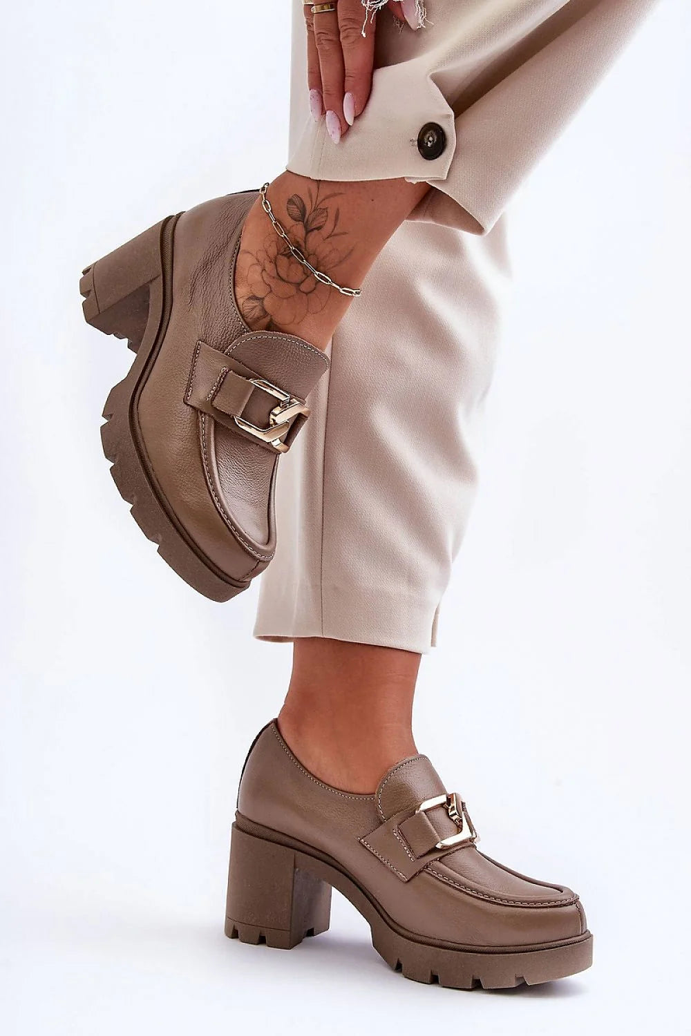 Mocassins à talon épais taupe pour femmes, cuir naturel, style élégant, confortable, occasions professionnelles, soirée, mode moderne