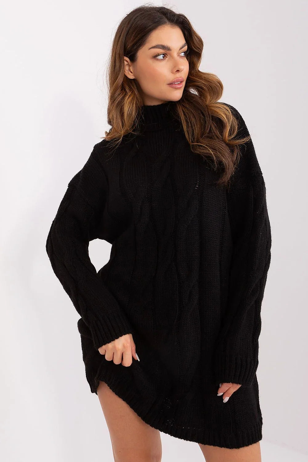 Pull-over long en maille torsadée noir manches longues col roulé pour femme automne hiver