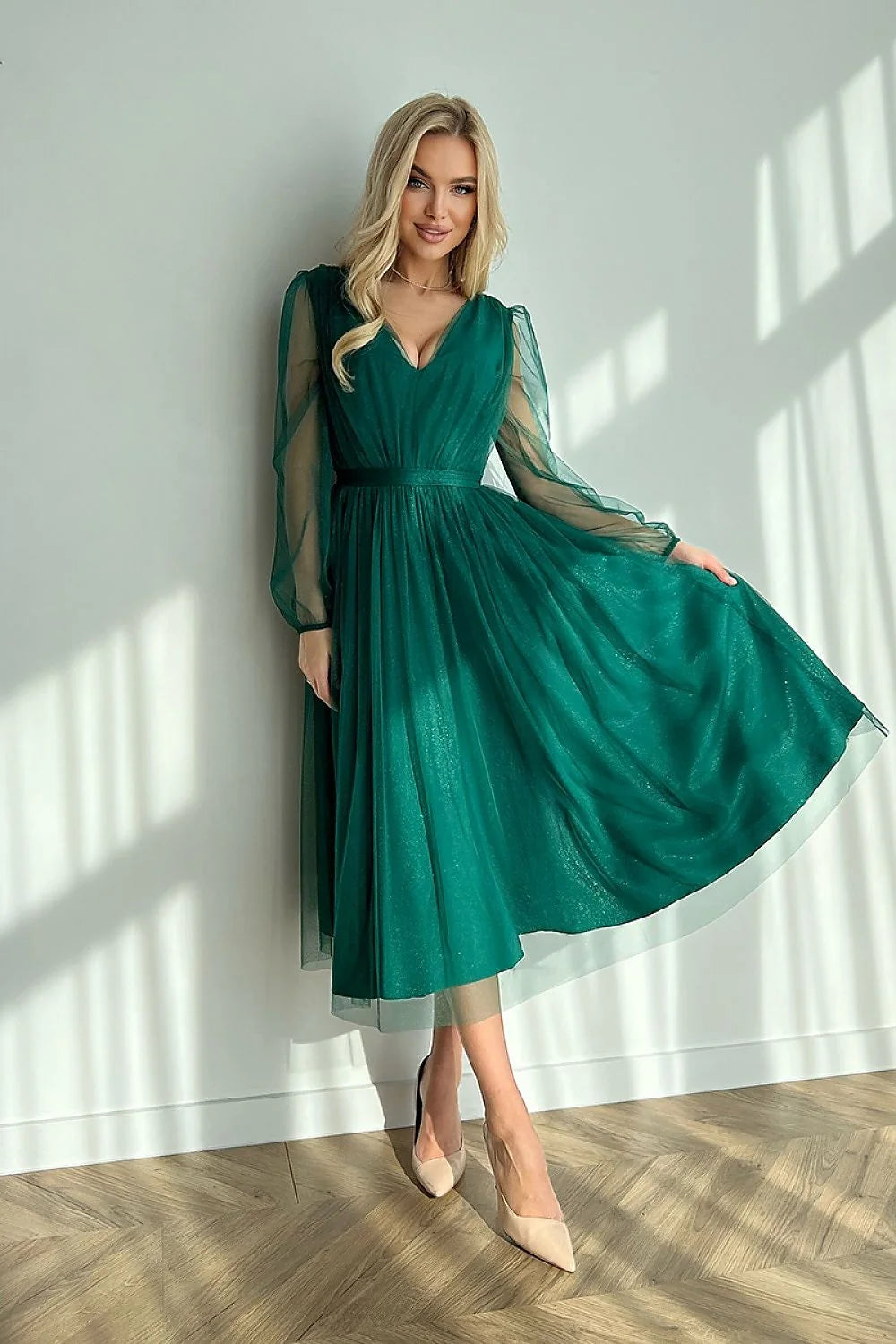 Robe de soirée élégante longueur midi manches longues transparence brocart vert émeraude femmes soirée formelle