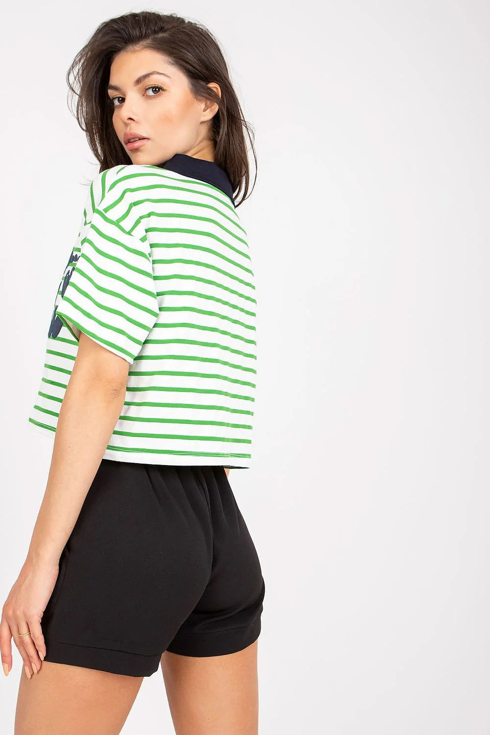 Haut et short en tissu rayé vert et blanc, coton élasthanne, style décontracté, crop top et taille haute, idéal pour été
