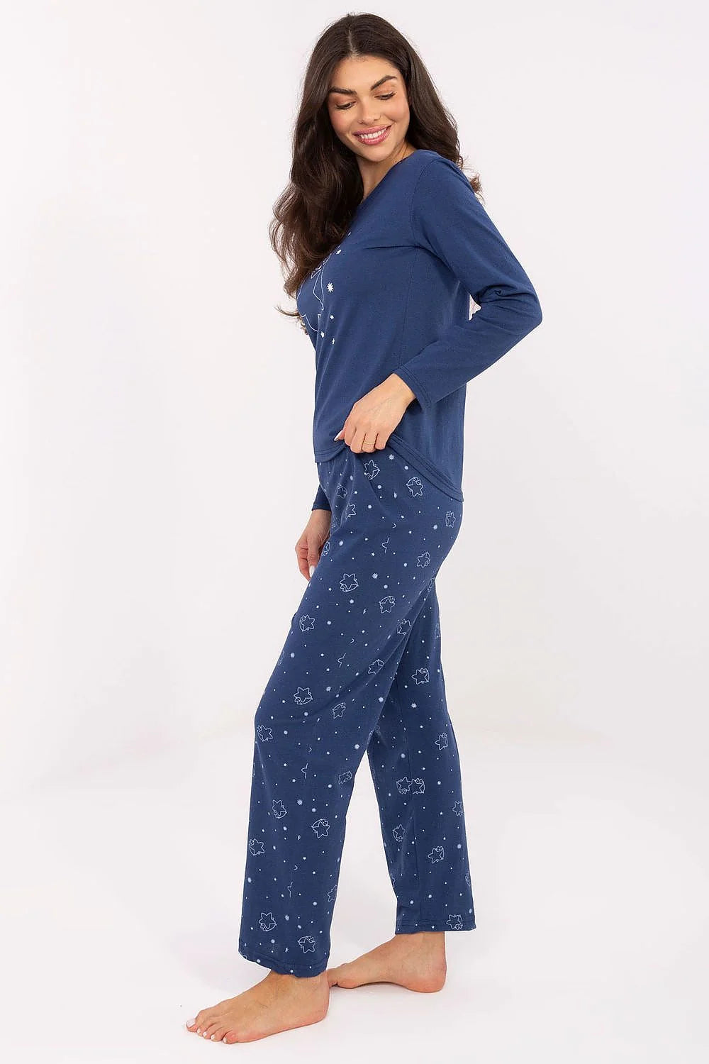 pyjama femme bleu marine imprimé étoiles nuages haut manches longues col rond pantalon long taille élastique coton doux confortable élégant