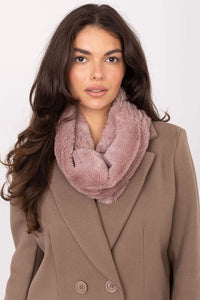 snood col femme tube volumineux épais pelucheux ultra doux cocooning chaud élégant intemporel rose poudré luxe confort