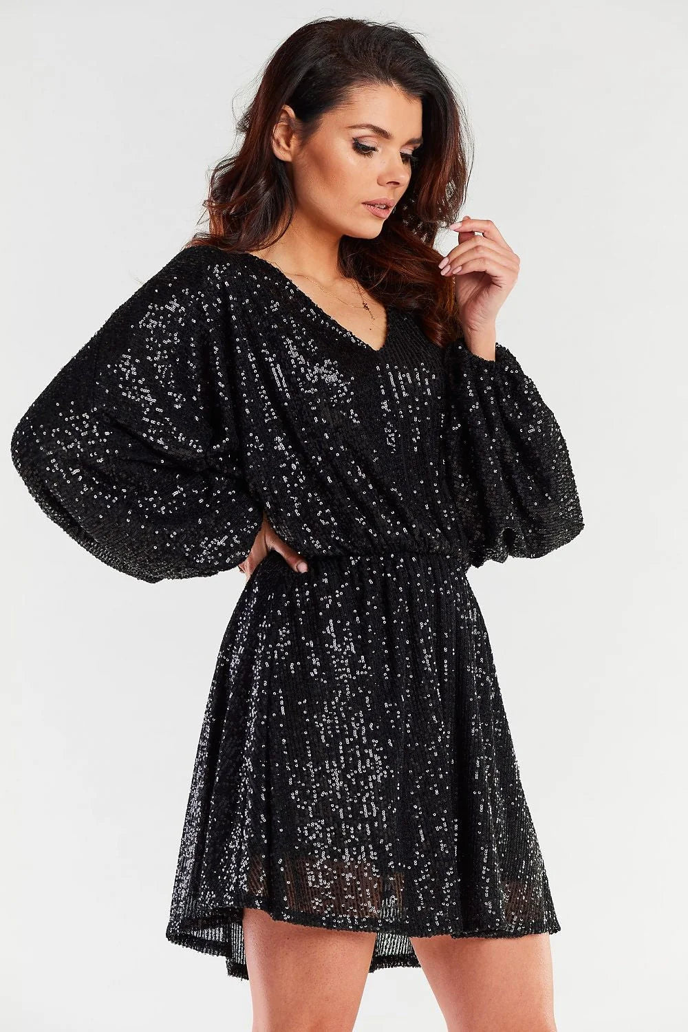Robe de soirée élégante à paillettes rose métallisé manches longues bouffantes en V dos nu ajustée femme