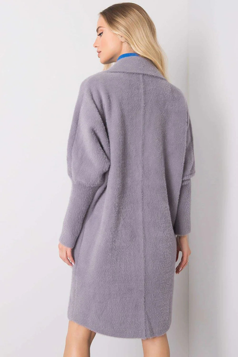 Manteau pour femme élégant long oversize couleur rose antique laine bouclée poches en patch coupe moderne style intemporel