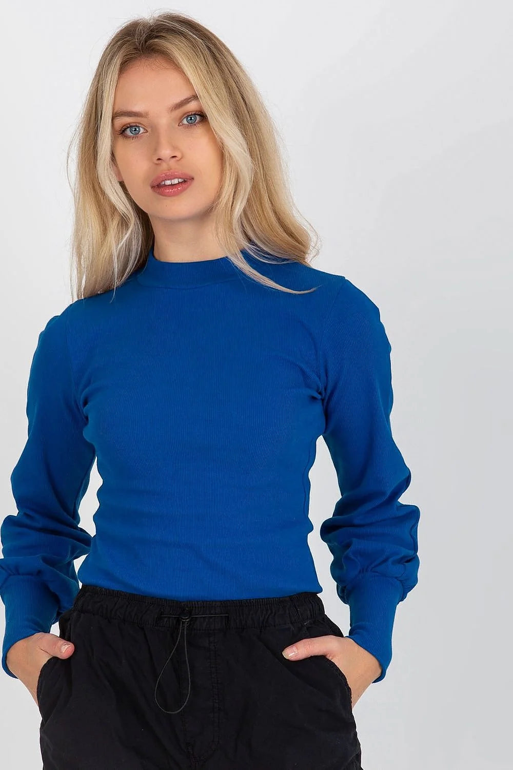 ensemble chemisier pull col montant maille fine côtelée fuchsia vif manches longues bouffantes poignets froncés haut ajusté pantalon