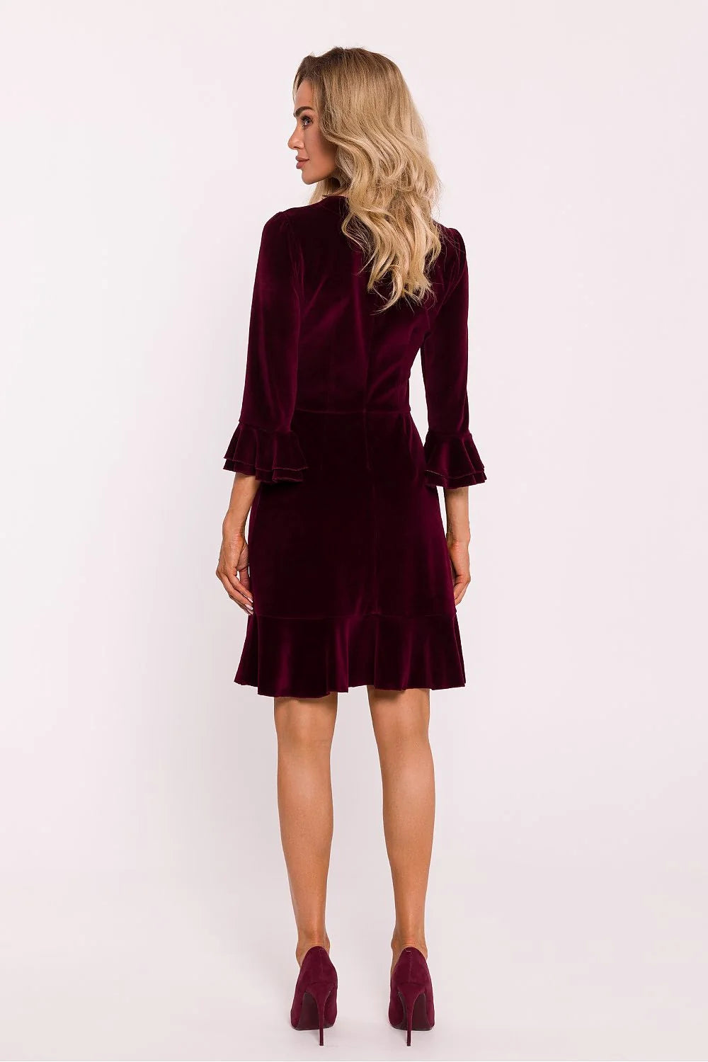 Robe élégante en velours bordeaux manches 3/4 ruffles dos fermé raffinée femme occasionnels intemporelle taille ajustée