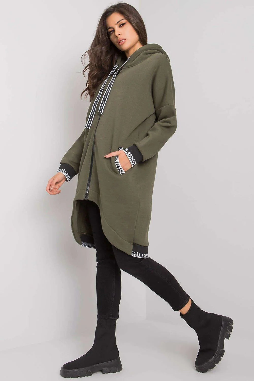 Manteau long oversize en coton décontracté beige urbain avec capuche fermeture éclair pour femmes modernes