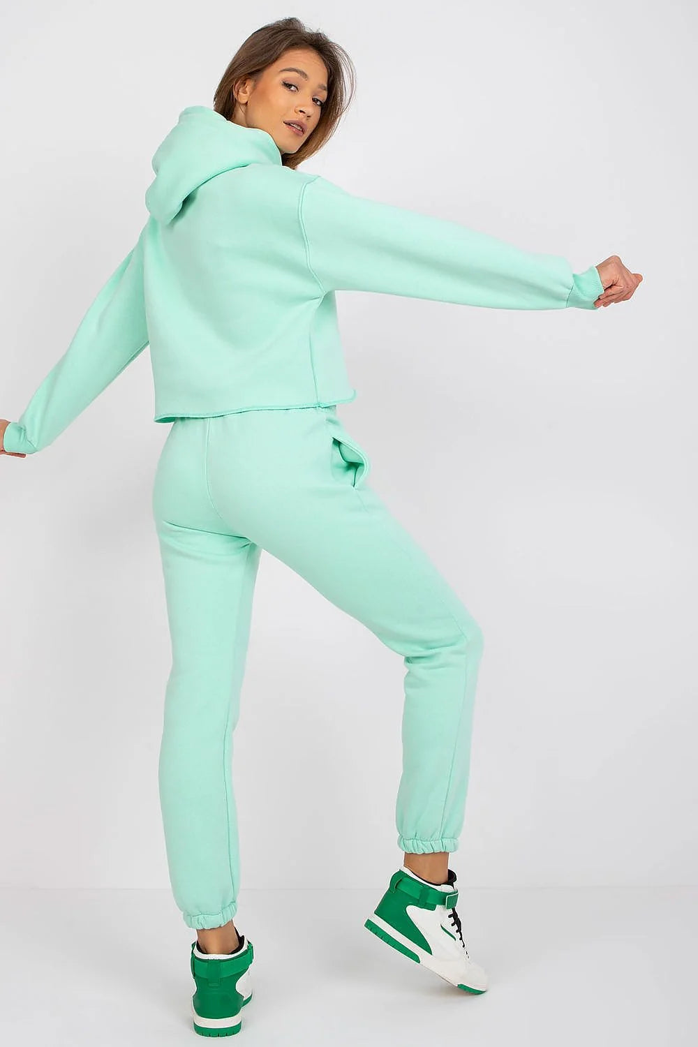 Ensemble casual femme hoodie et joggers vert menthe moderne sportif crop design élastique taille doux coton quotidien gym urban style