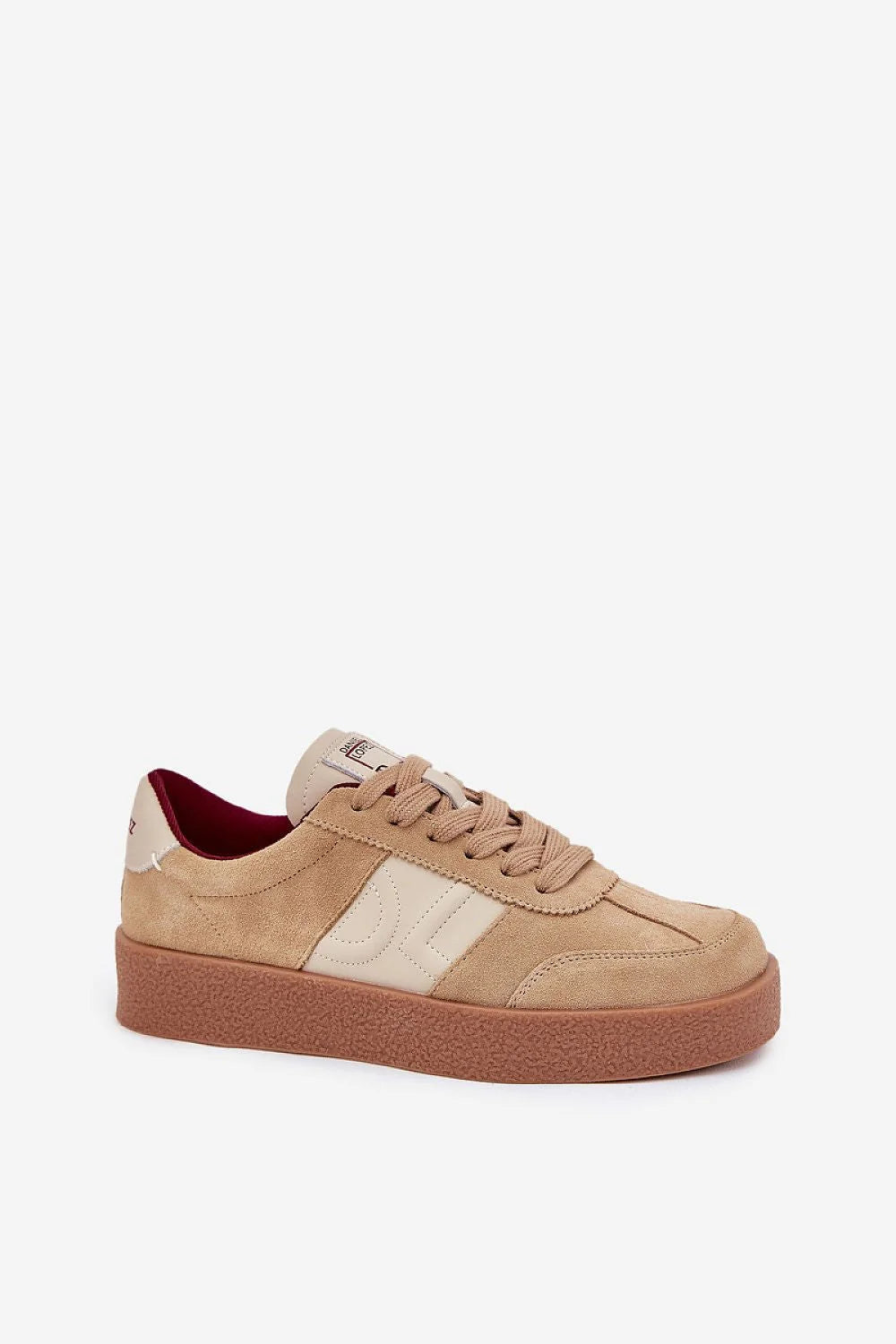Chaussures de sport rétro femmes années 80 élégance confort daim cuir design urbain style chic