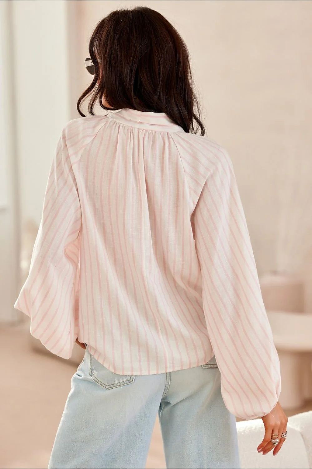 chemisier manches longues bouffantes nœud décoratif viscose polyester léger respirant fluide coupe ample rayures fines blanc rose pâle femme