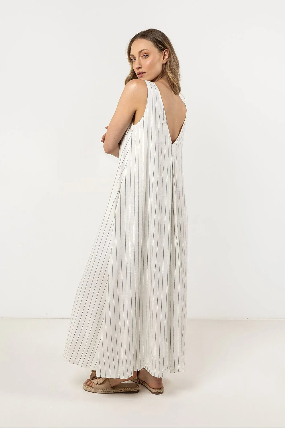 robe longue été sans manches maxi lin viscose coton respirant ample trapeze fluide fines rayures verticales blanc noir