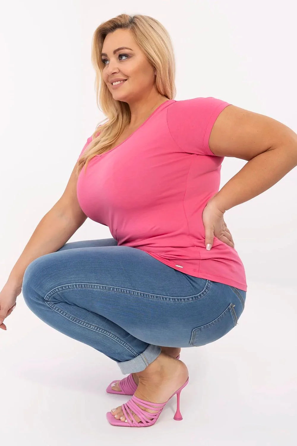 T-shirt pour femme grande taille style décontracté rose vif coupe ajustée manches courtes col rond classique