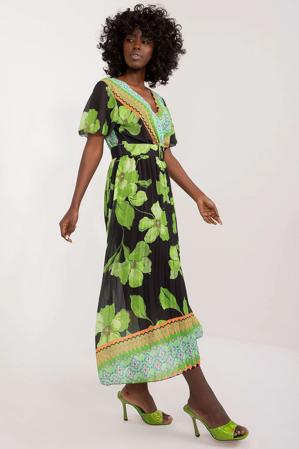 Robe été motif floral vert vif décolleté V manches courtes ceinture intégrée tissu léger femmes