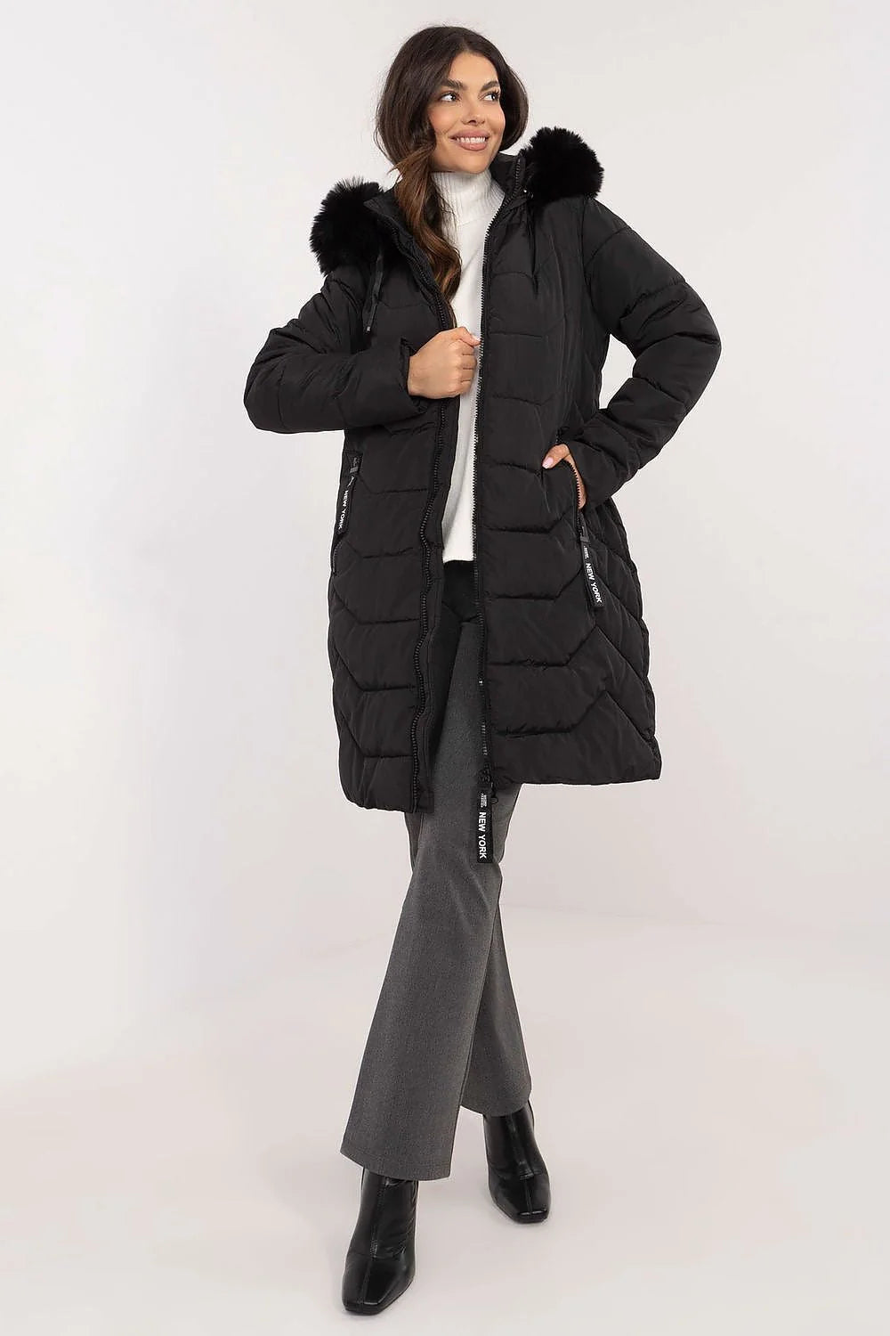 Veste pour femme longue matelassée style casual chic capuche fourrure noire NEW YORK