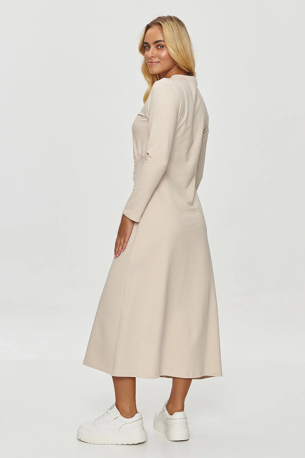 Robe de jour élégante beige longueur midi manches longues col rond jersey taille ajustable femme