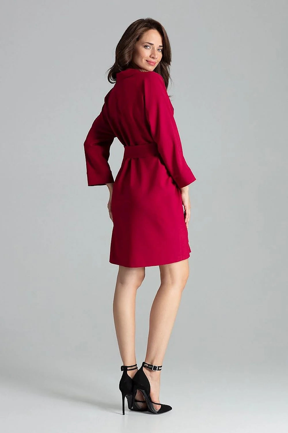 Robe élégante femme coton bleu profond col revers manches longues ceinture métallique moderne chic
