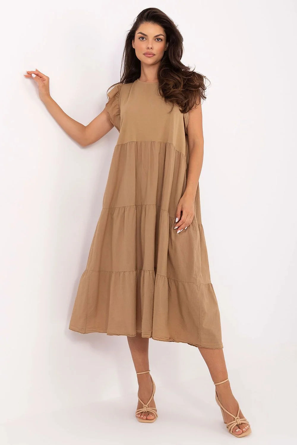 Robe été femme style babydoll longueur midi coton léger beige manches courtes volants dos nu高 waist volumineux Och Bella