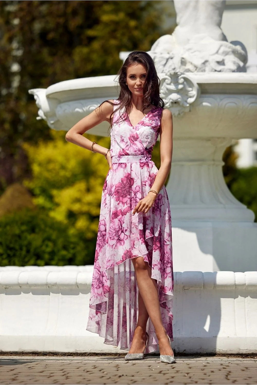 Robe de cocktail asymétrique longue mousseline soie floral rose blanc femme soirée été réception