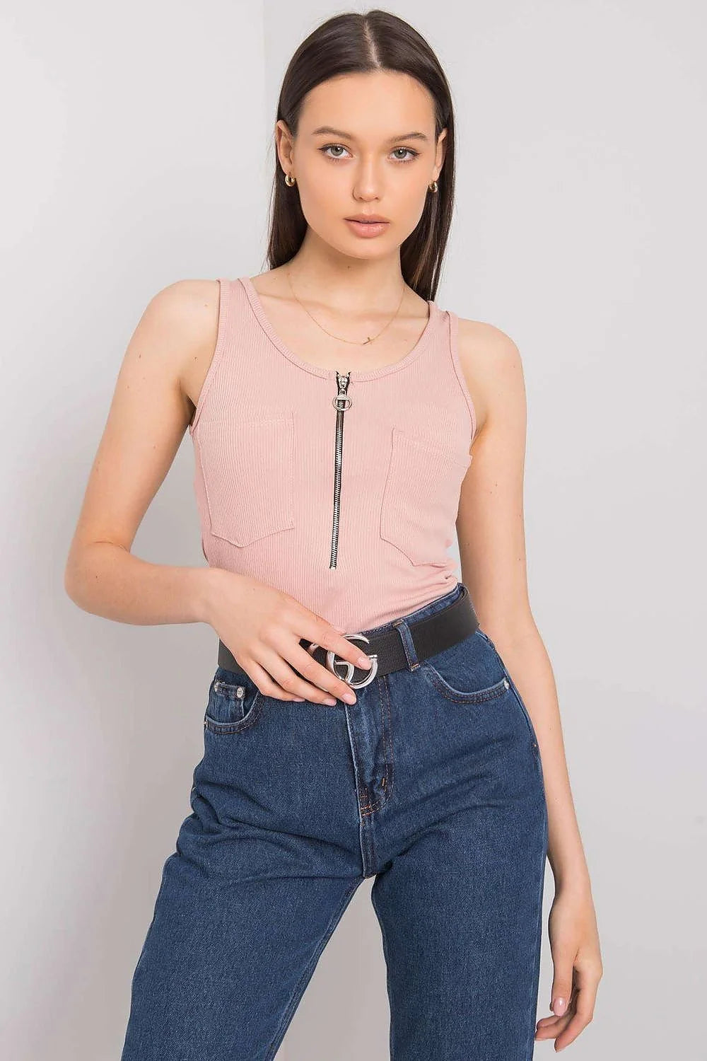 Débardeur femme design moderne épuré col rond ajusté poches plaquées fermeture éclair curseur métal coton mélangé élasthanne 5 polyester 95 rose pâle été mode