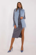 Ensemble robe et gilet mode féminine moderne sophistiqué robe moulante midi manches longues col montant gilet texture fourrure imitation sans manches bleu pâle femme