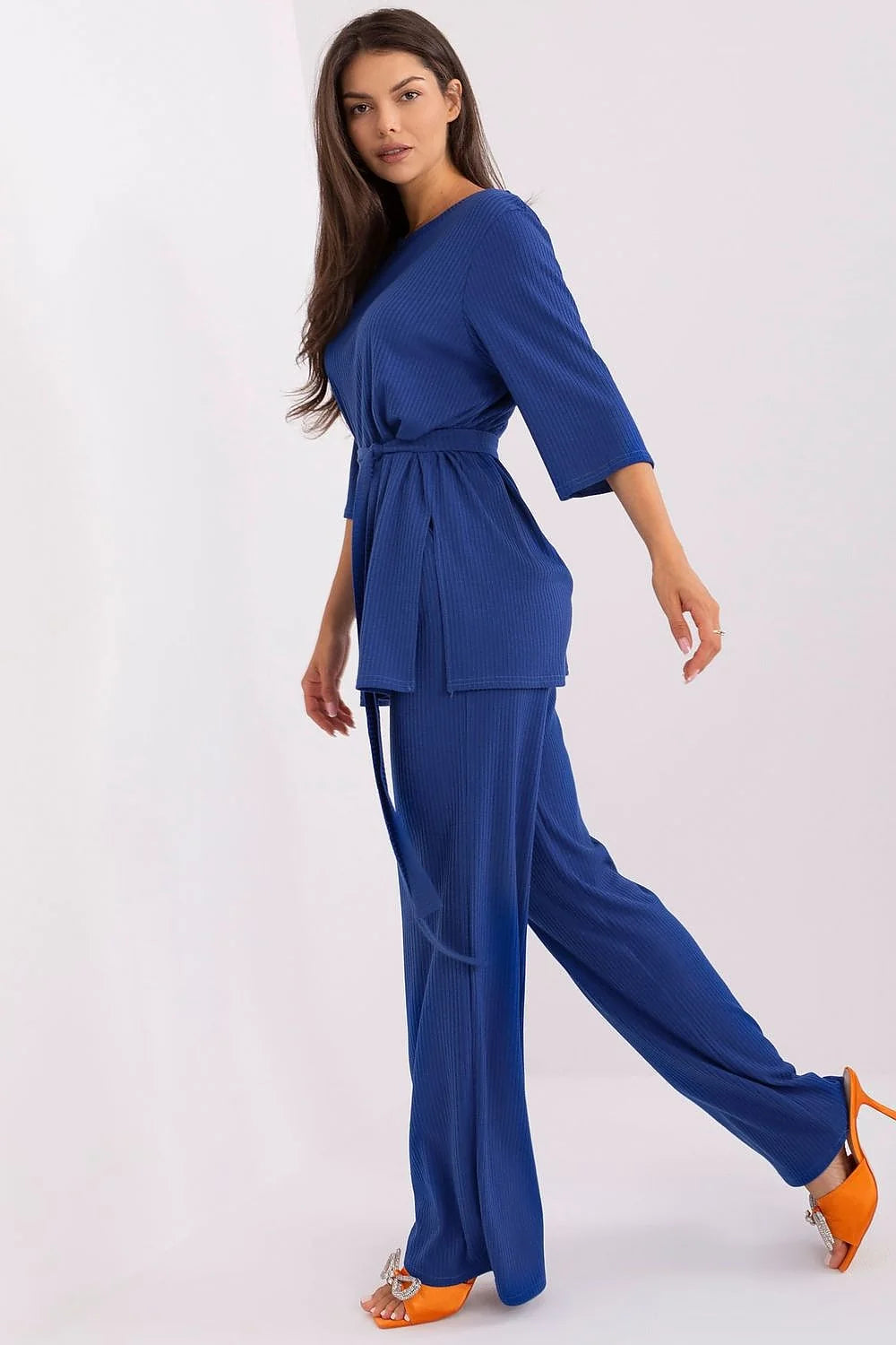 Ensemble féminin Lakerta en coton élasthanne côtelé bleu profond haut manches 3/4 pantalon large ceinture ajustable occasion décontractée chic