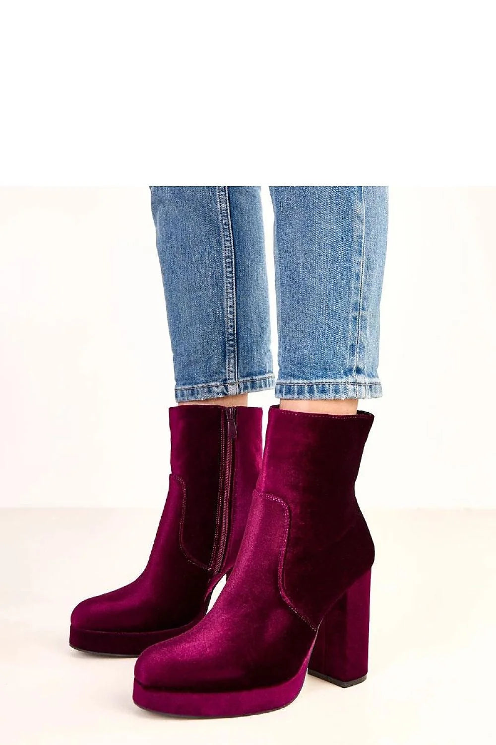 bottines talon bloc onze centimètres cuir suédé écologique prune rétro bout rond fermeture éclair latérale doublure tissu confortable