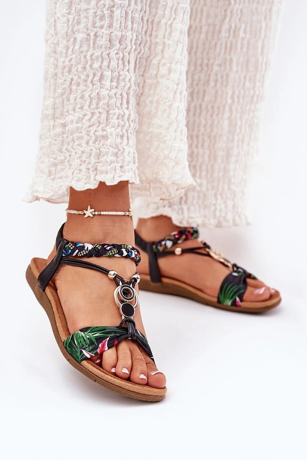 Sandales pour femme style gladiateur imprimé tropical lanières tressées bijoux métalliques confort semelle épaisse été tendance mode