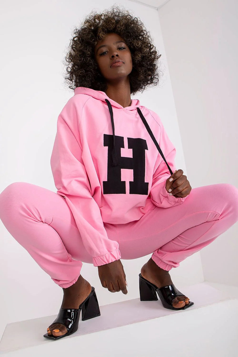 Ensemble sport femme sweat à capuche pantalon jogger coton élasthanne confort style décontracté occasions quotidiennes