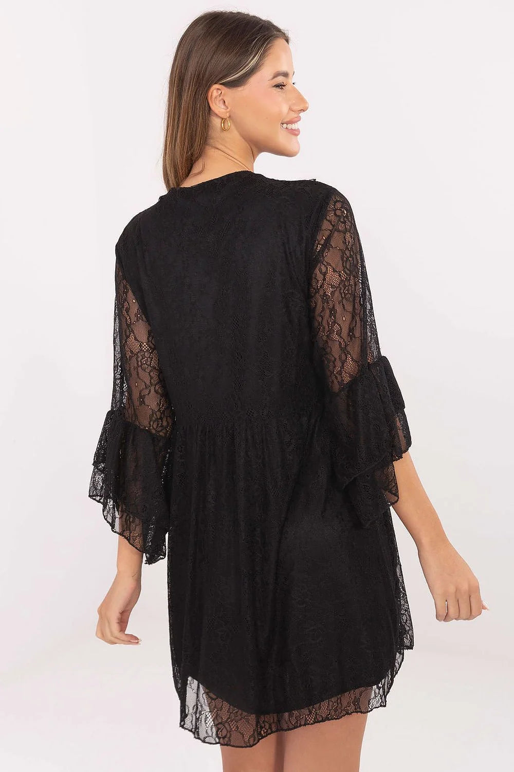 robe soirée dentelle évasée noire courte trapèze fluide décolleté cœur nœud jabot manches trois quarts volants doublée romantique