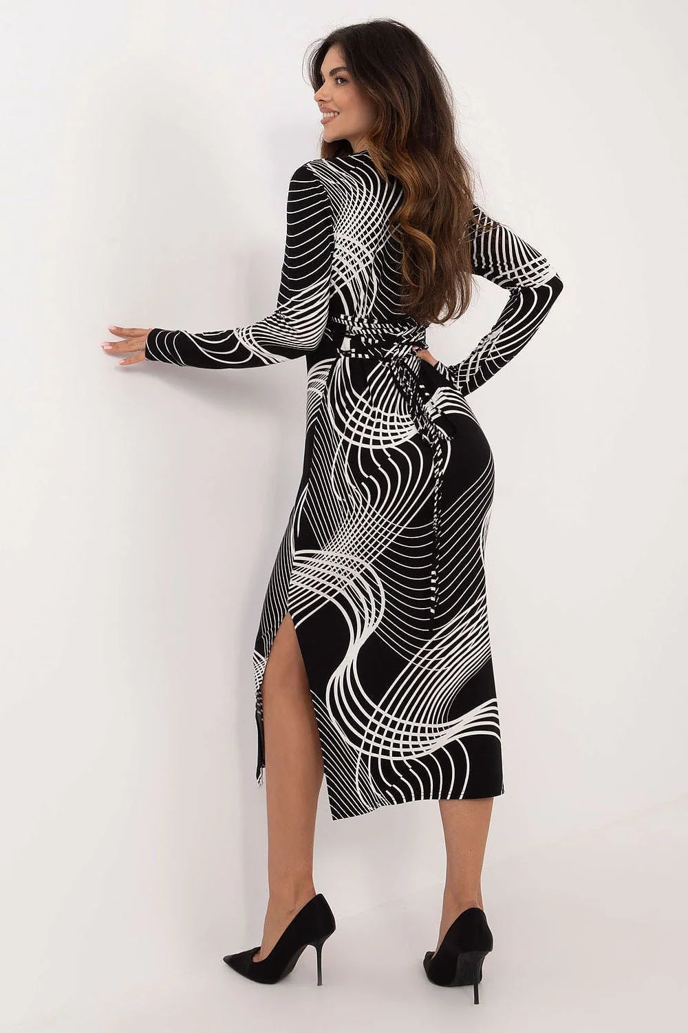 Robe midi noire moulante motifs graphiques blancs manches longues encolure ronde femmes robe semi-formelle occasionnels