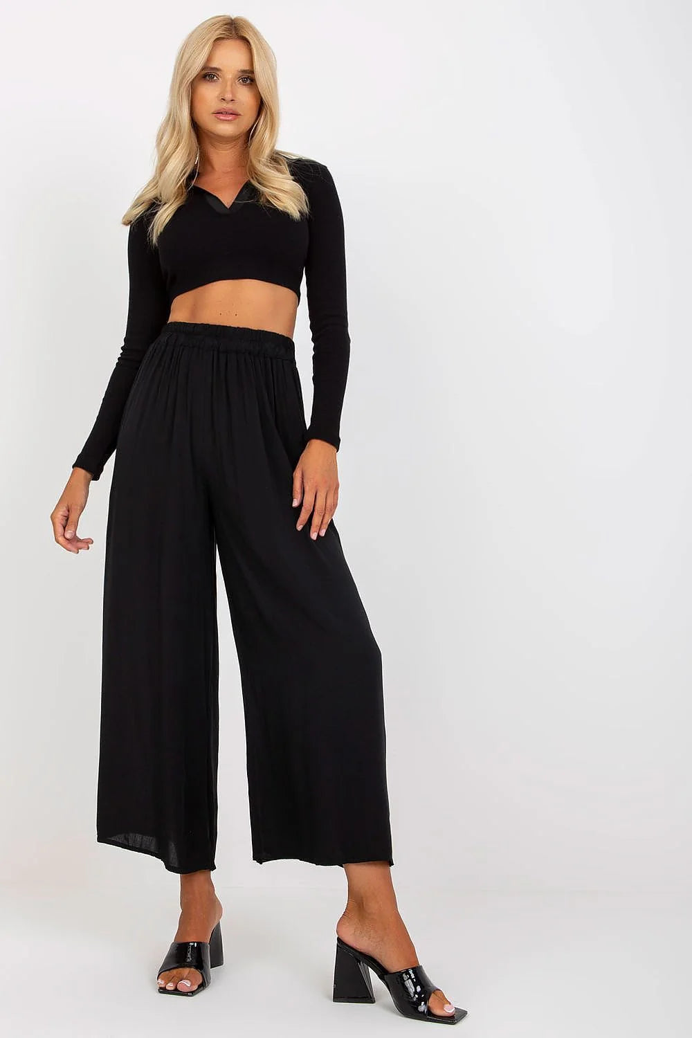 Ensemble femme noir crop top manches longues pantalon large taille élastique matière douce