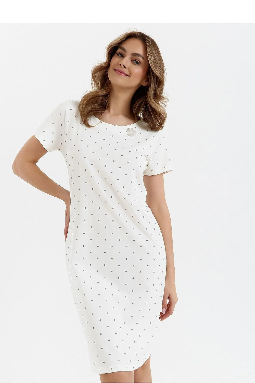 Chemise de nuit Cana pour femme manches courtes en coton 100 % imprimé délicat col rond coupe ample genoux longueur