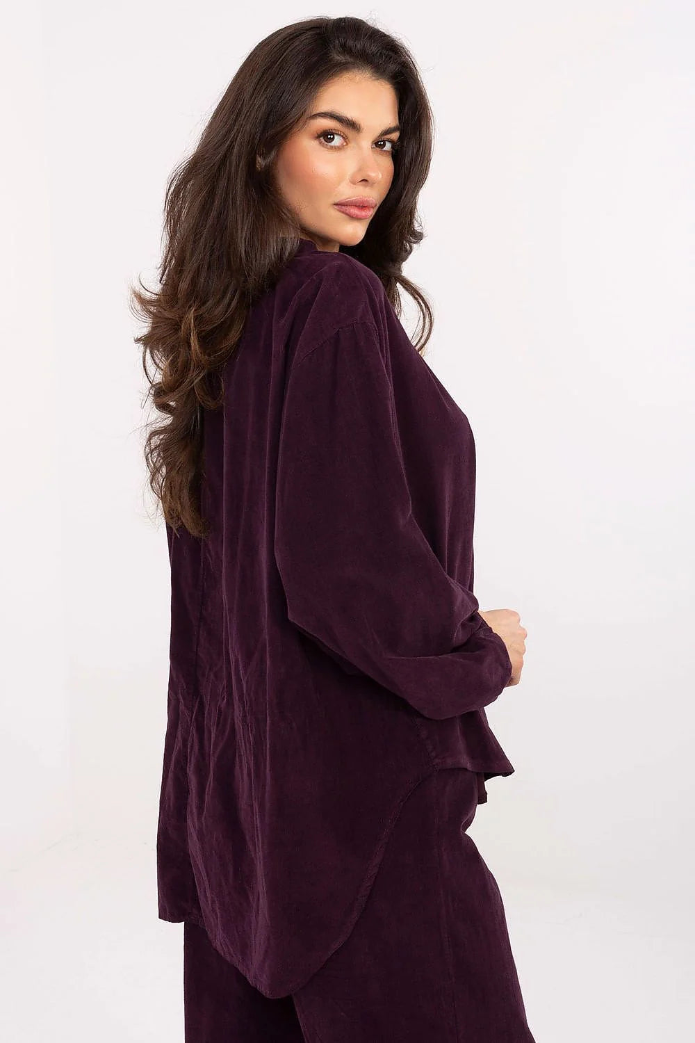 chemisier femme élégant décontracté polyester léger doux confortable manches longues bouffantes décolleté coeur col délicat boutonnage longueur standard