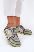 Chaussures basses femmes style original Maciejka cuir naturel motifs floraux bleu rose beige lacets bruns confort quotidiien