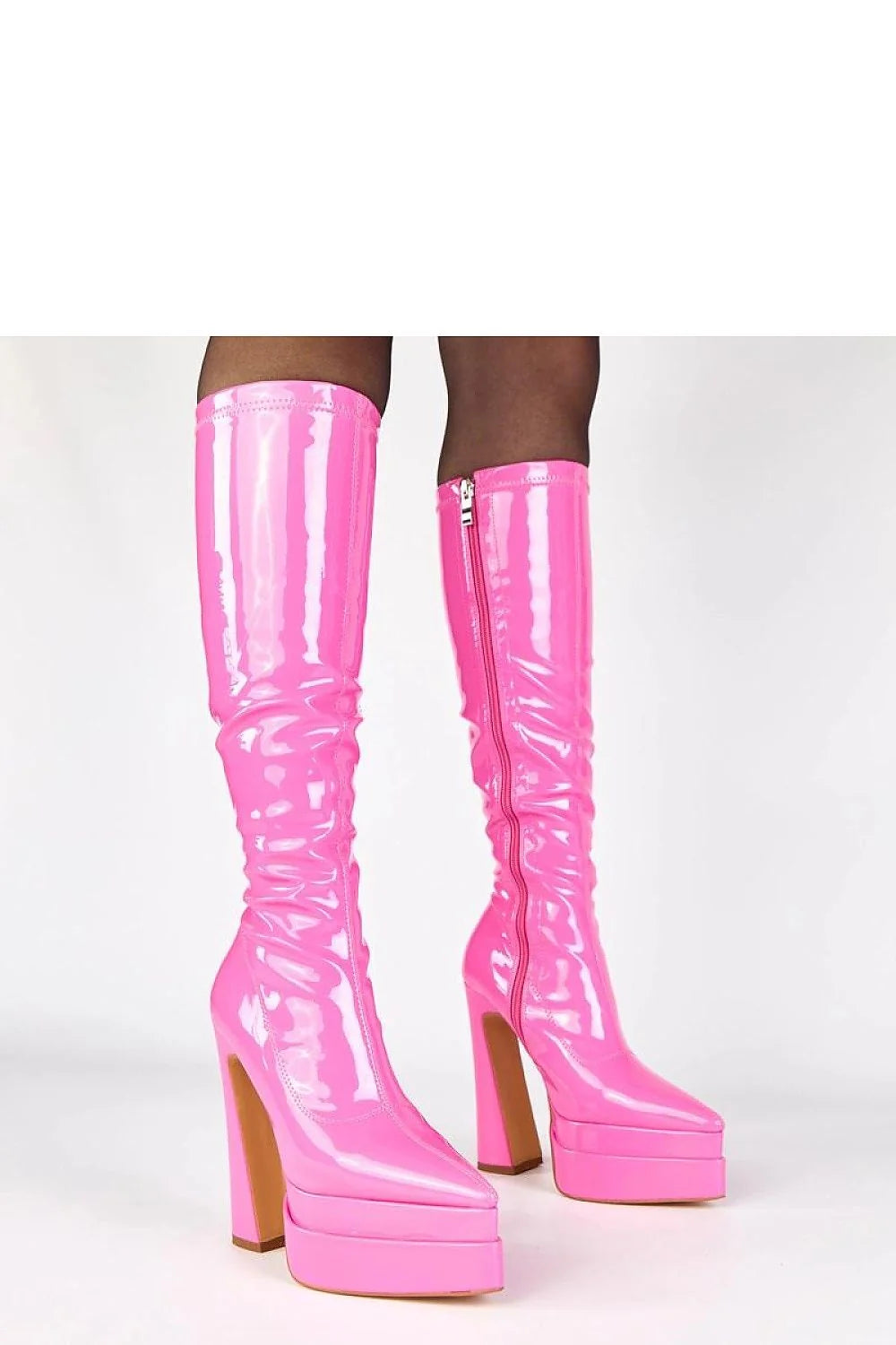bottes montantes vernies fuchsia vinyle cuir synthétique tige 37cm talon bloc 15cm plateforme 5cm bout pointu semelle tissu fermeture zippée