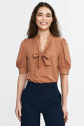 Chemisier élégant pour femme couleur brun rouille en viscose manches longues col lavallière nœud boutons
