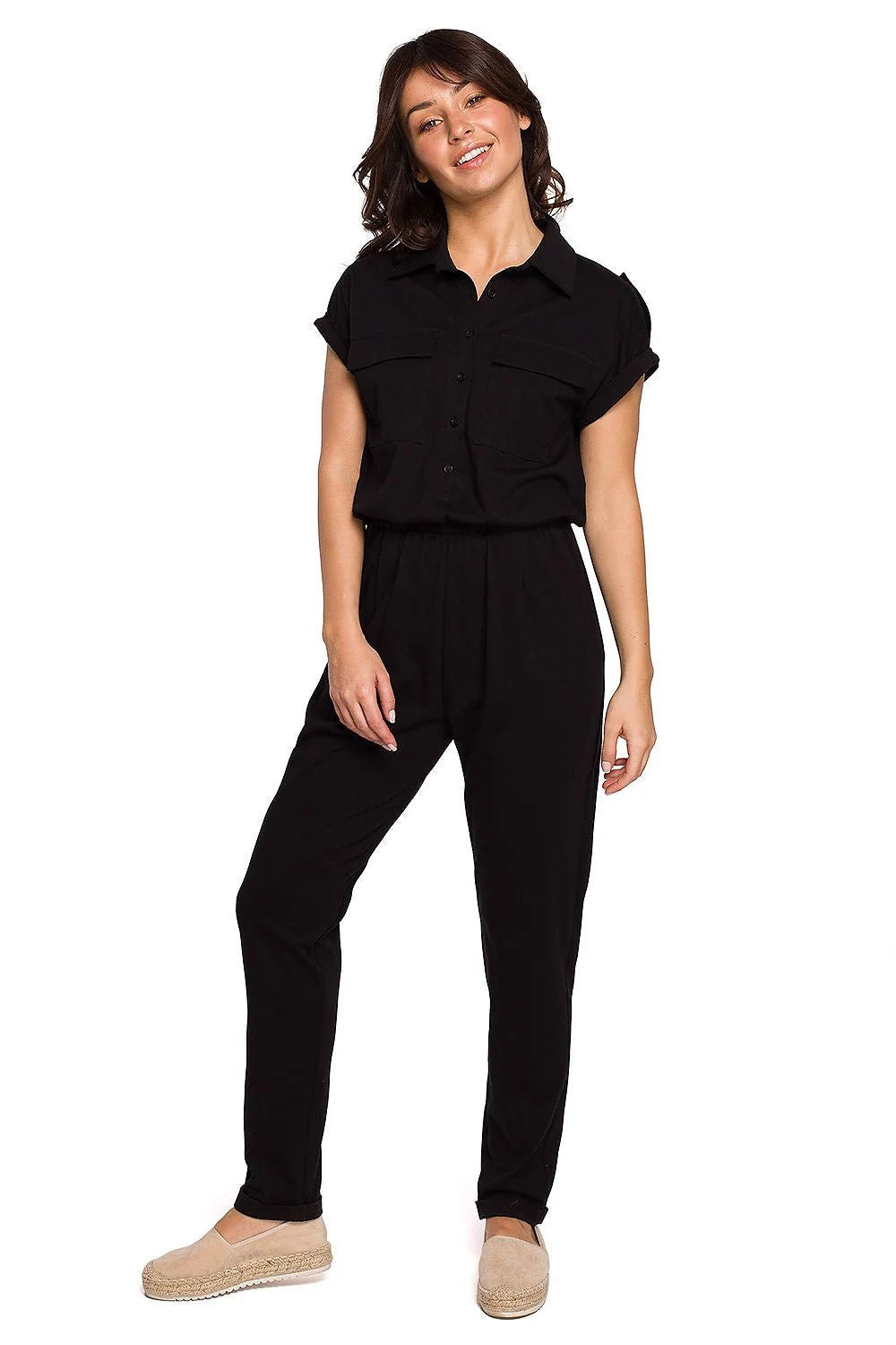 Combinaison pantalon kaki style safari décontracté, confortable et élégante pour femmes modernes en coton