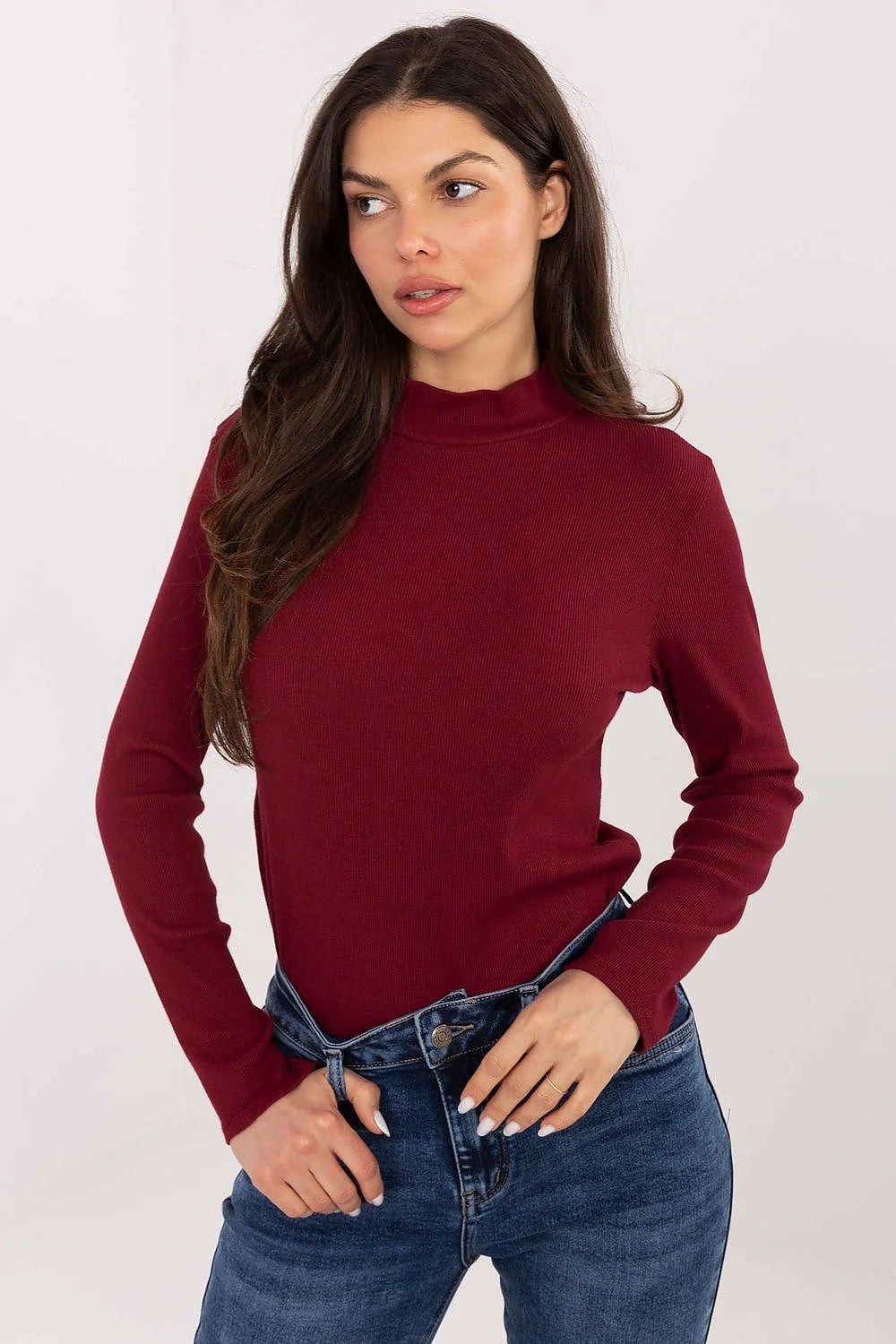chemisier longsleeve décontracté côtelé coton élasthanne stretch ajusté silhouette confortable col roulé manches longues longueur standard minimaliste étiquette discrète polyvalent