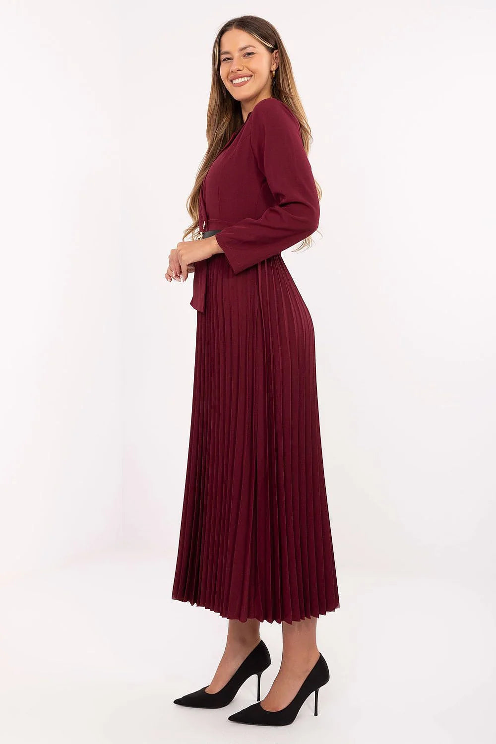 robe blazer midi bordeaux plissée haut croisé col tailleur manches longues jupe évasée plis fins taille cintrée ceinture fine noire