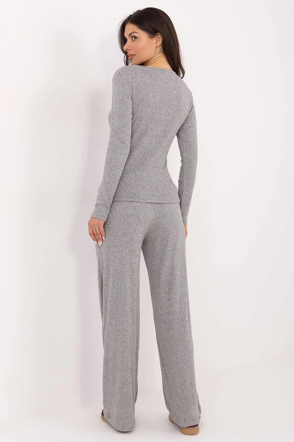 pull femme élégant décontracté lisse viscose polyester nylon doux durable manches longues col V côtelé ajusté intemporel polyvalent