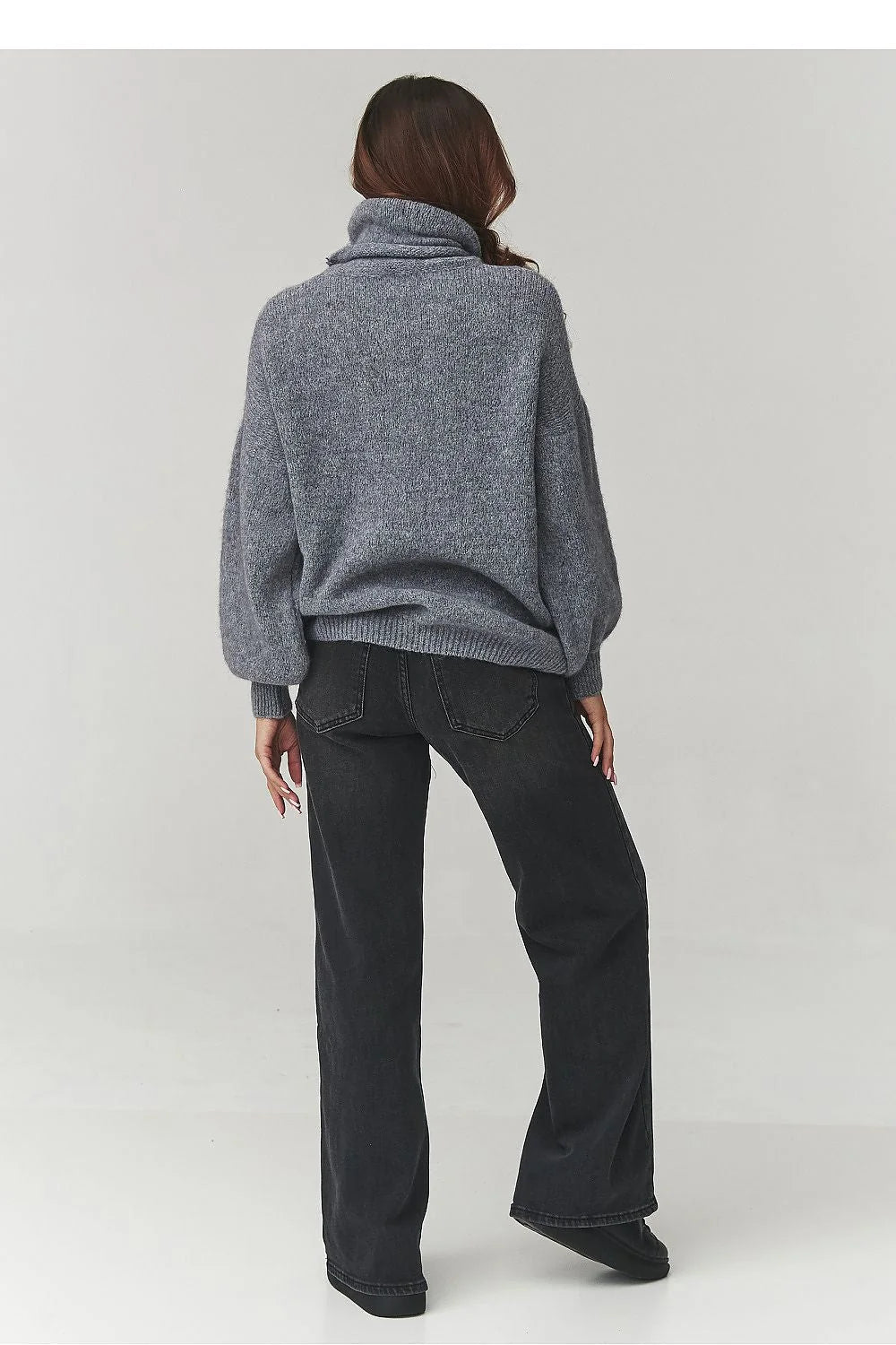 pull femme col roulé oversize gris chiné maille épaisse duveteuse relaxed épaules tombantes manches bouffantes bordcôtes court alpaga laine
