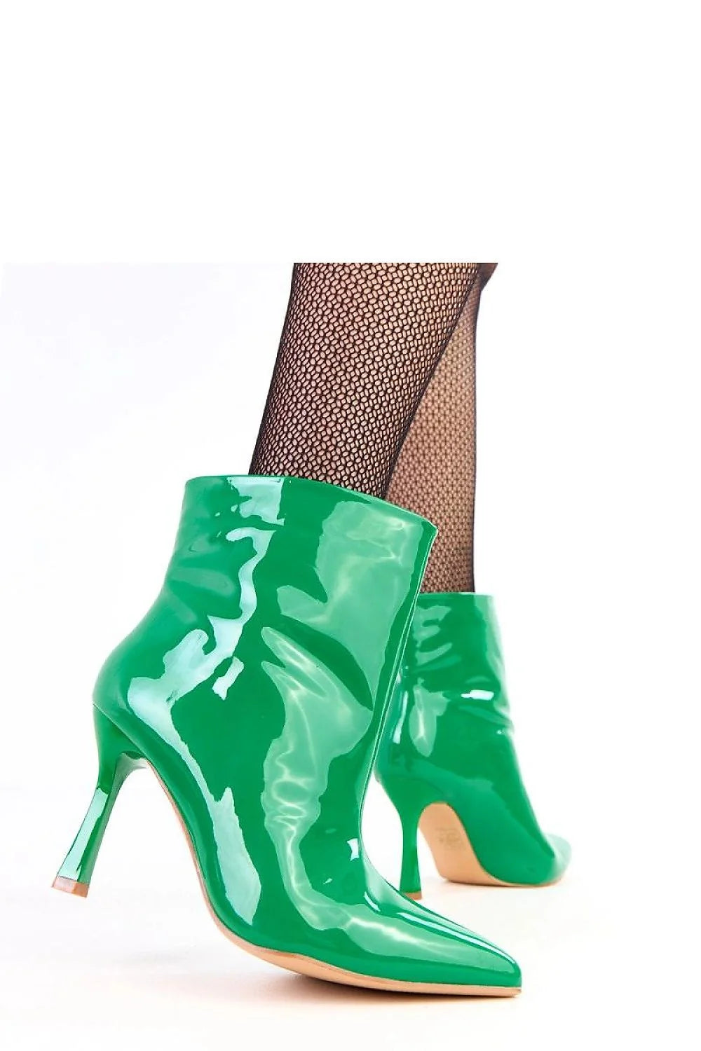 bottines vernies cuir écologique effet laqué vert émeraude bout pointu tige 13cm talon aiguille 9cm silhouette élancée semelle légère