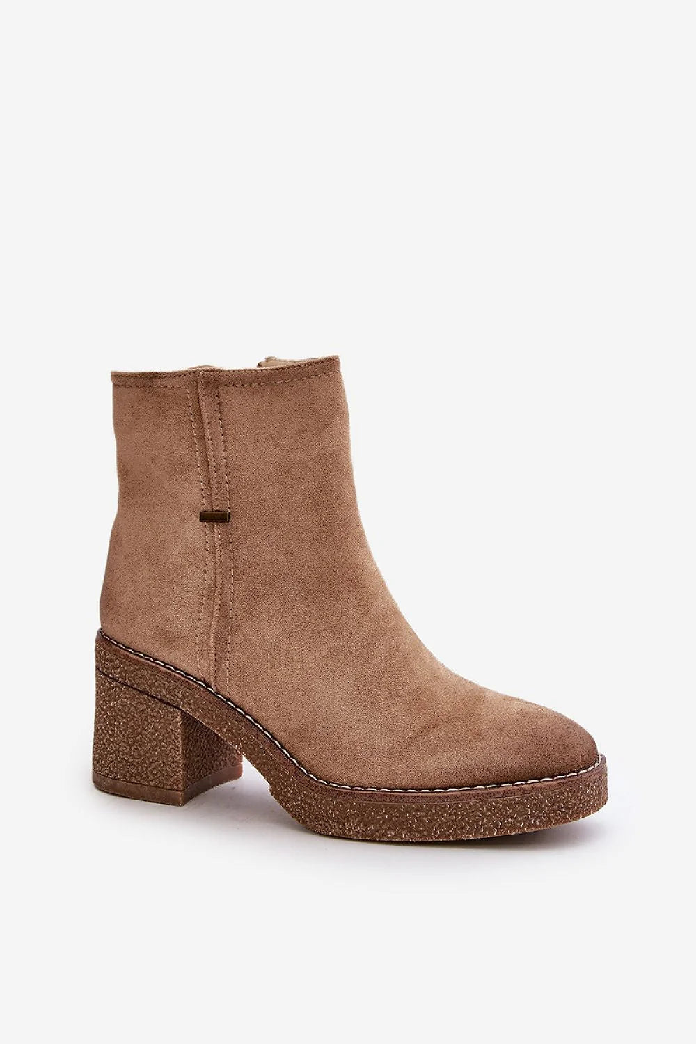 Bottes à talons carrés en cuir suédé beige sand femmes élégance moderne confort souple fermeture éclair