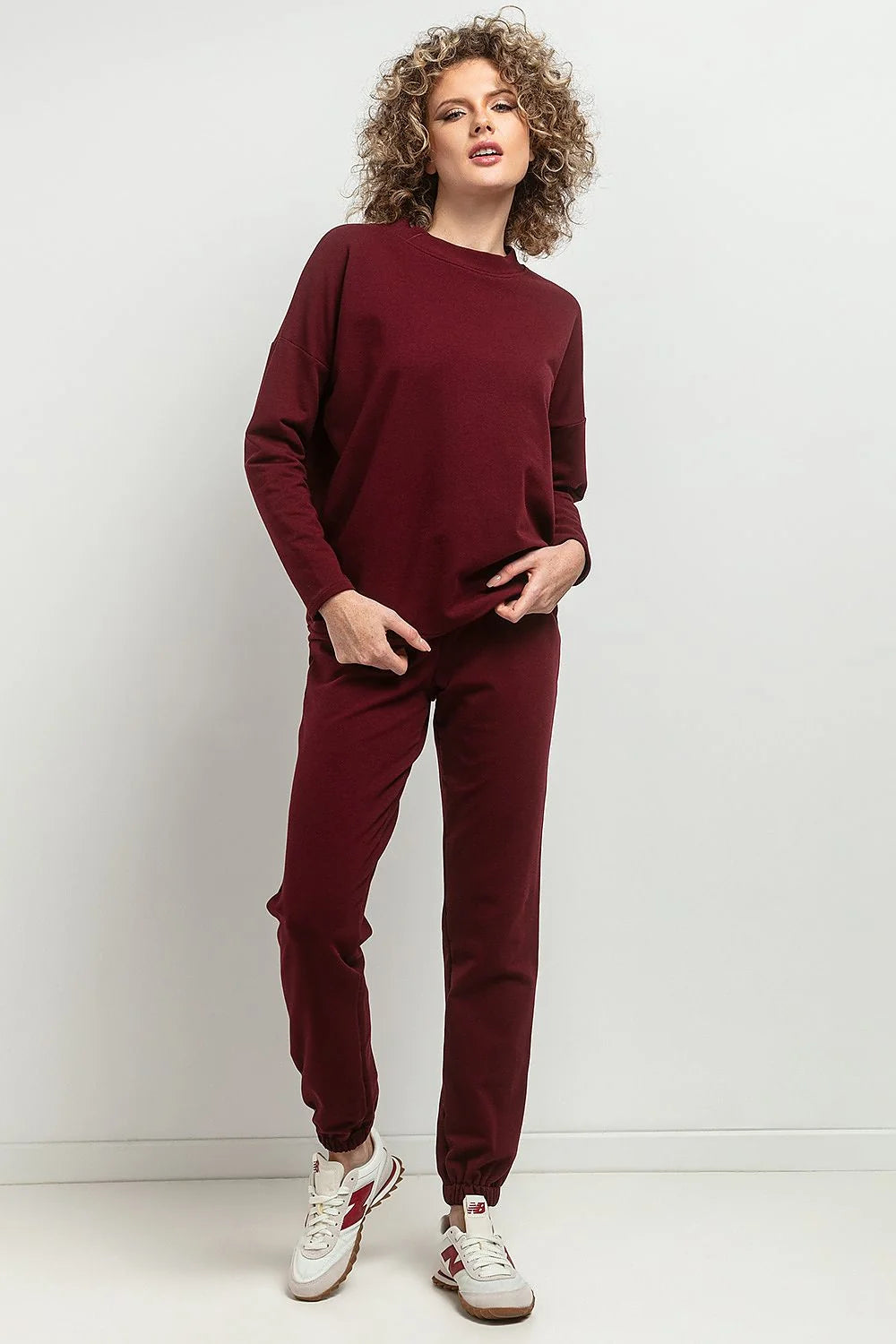ensemble casual athleisure femme sweatshirt oversize manches longues col rond pantalon jogger fuselé taille élastique chevilles élastiques molleton doux polyester
