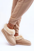 pantoufles femmes suédine écologiques beige fausse fourrure crème doublées rembourrées antidérapantes semelles légères faciles coupe ample cosy élégantes durables