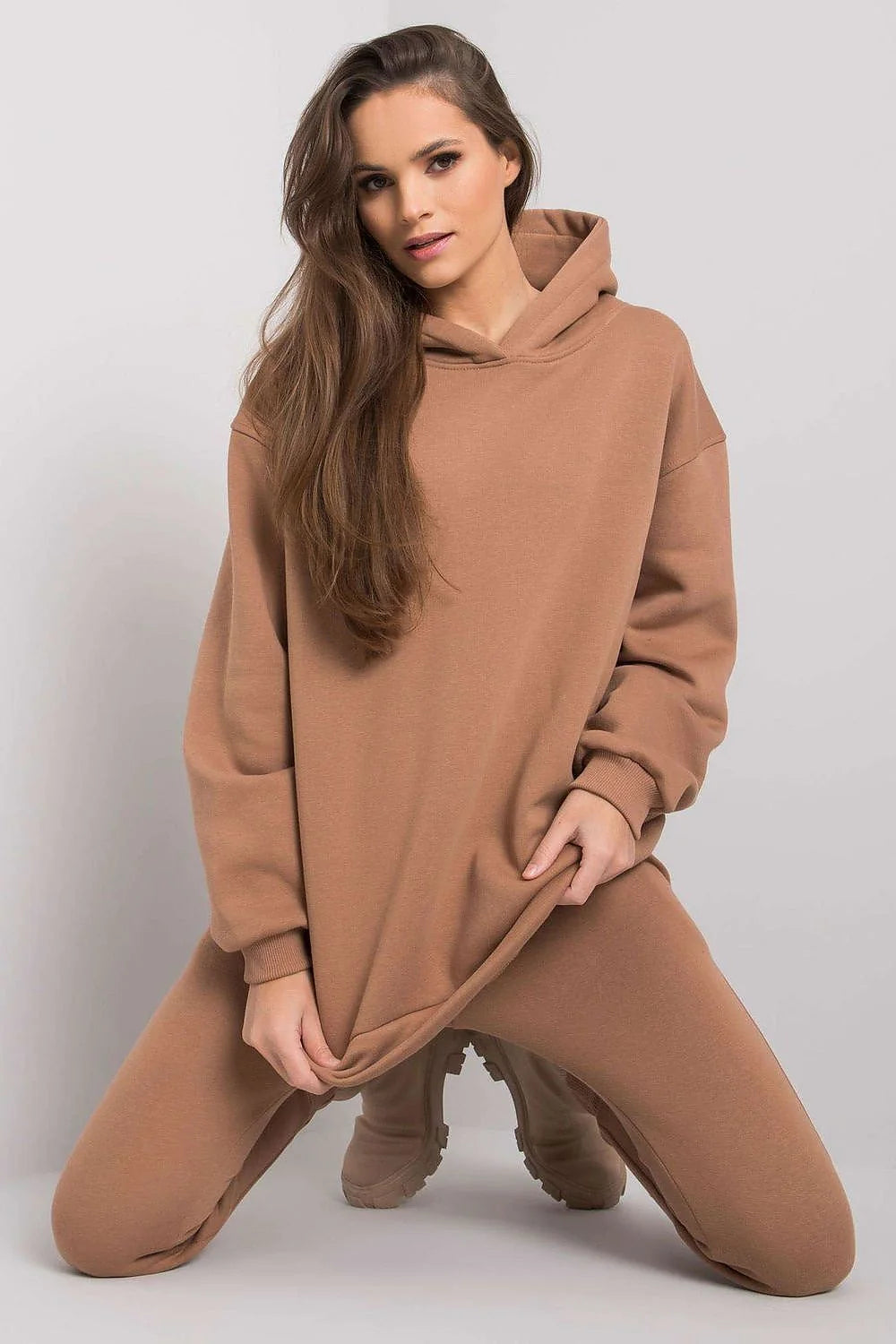 Ensemble BFG femmes sweatshirt capuche jogging beige taupe confort moderne style casual